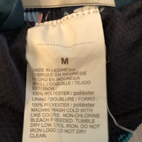 Perry Ellis very good condition men’s sailboat swim trunks size M - Picture 4 of 4